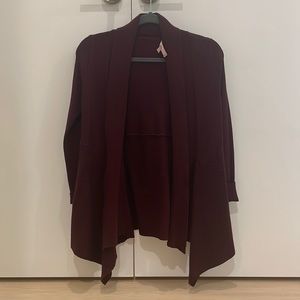Cute maroon cardigan!
